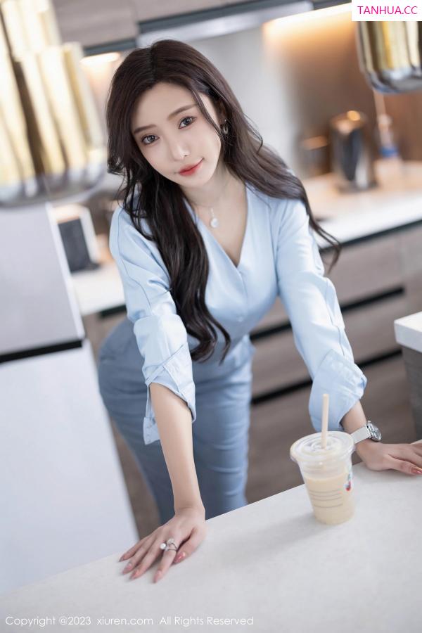 王馨瑶  [XiuRen]高清写真图 2023.07.21 No.7123 王馨瑶yanni 无内肉丝第11张图片